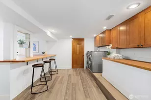 2423 3rd Ave W, Seattle, WA 98119 - Photo 24