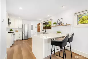 2423 3rd Ave W, Seattle, WA 98119 - Photo 10