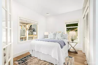 2423 3rd Avenue W, Seattle, WA 98119 - Photo 14