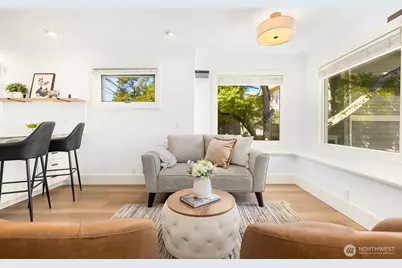 2423 3rd Avenue W, Seattle, WA 98119 - Photo 10