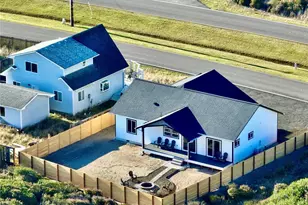 1046 Ocean Shores Blvd, Ocean Shores, WA 98569 - Photo 8