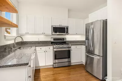 5430 California Avenue SW #2D, Seattle, WA 98136 - Photo 12