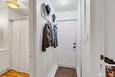 7779 10th Avenue SW, Seattle, WA 98106 - Photo 14