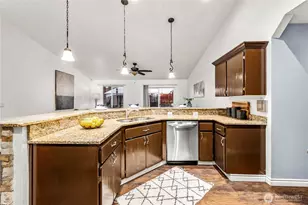 8619 195th St Ct E, Spanaway, WA 98387 - Photo 14