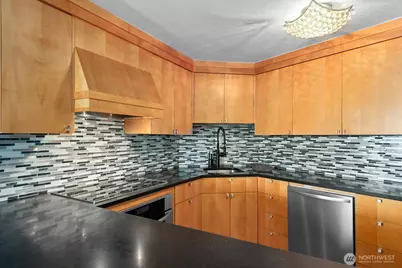 2360 43rd Avenue E #214, Seattle, WA 98112 - Photo 14