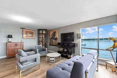 2360 43rd Avenue E #214, Seattle, WA 98112 - Photo 4