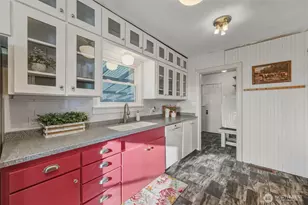 7901 Valley View Rd, Custer, WA 98240 - Photo 12