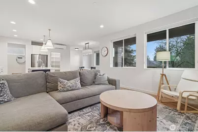 12332 38th Avenue NE #1, Seattle, WA 98125 - Photo 6