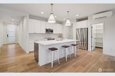 12332 38th Avenue NE #1, Seattle, WA 98125 - Photo 14