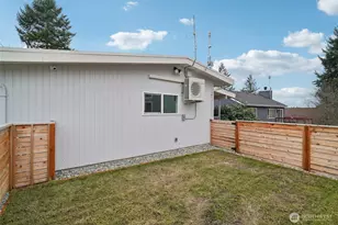 1701 NE 90th St, Seattle, WA 98115 - Photo 30