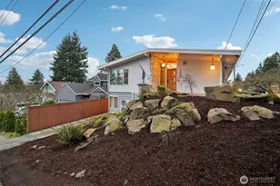 1701 NE 90th St, Seattle, WA 98115 - Photo 2
