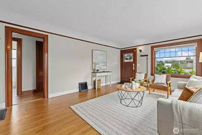 1211 N 3rd Street, Renton, WA 98057 - Photo 4