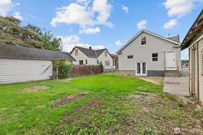 1211 N 3rd Street, Renton, WA 98057 - Photo 32