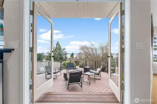 19209 Olympic View Dr, Edmonds, WA 98020 - Photo 10