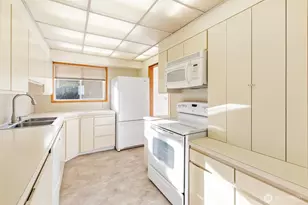 229 Alderwood Circle, Port Angeles, WA 98362 - Photo 10