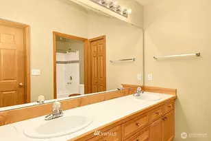 18641 NE 55th Way, Redmond, WA 98052 - Photo 12