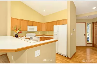 18641 NE 55th Way, Redmond, WA 98052 - Photo 8