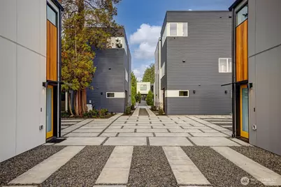 4411 S Holly Street, Seattle, WA 98118 - Photo 2