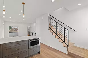 313 17th Ave E, Seattle, WA 98112 - Photo 20