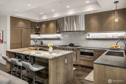 721 Harvard Avenue E, Seattle, WA 98102 - Photo 6