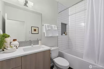 8505 B 14th Avenue NW, Seattle, WA 98117 - Photo 16