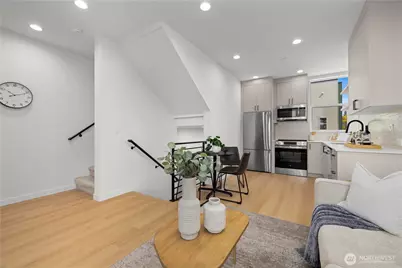 3850 Carr Place N, Seattle, WA 98103 - Photo 10