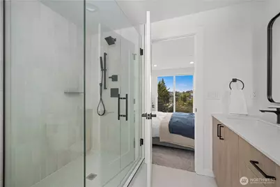 3850 Carr Place N, Seattle, WA 98103 - Photo 22