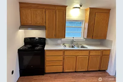 1530 N Lafayette Avenue, Bremerton, WA 98312 - Photo 6