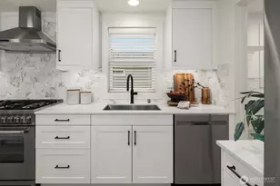 3255 NW 56th St, Seattle, WA 98107 - Photo 4