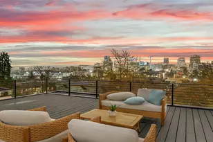 910 15th Ave, Seattle, WA 98122 - Photo 32