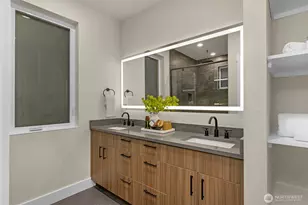 910 15th Ave, Seattle, WA 98122 - Photo 18