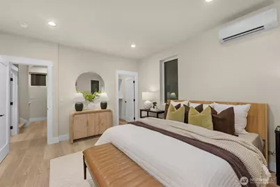 910 15th Avenue, Seattle, WA 98122 - Photo 16