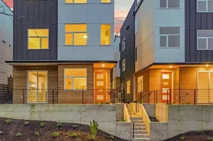 910 15th Ave, Seattle, WA 98122 - Photo 2