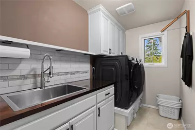 22040 Brier Road, Brier, WA 98036 - Photo 24