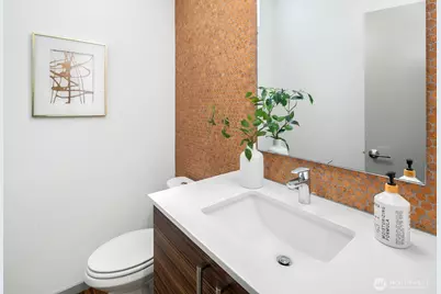 2005 E Denny Way #B, Seattle, WA 98122 - Photo 10