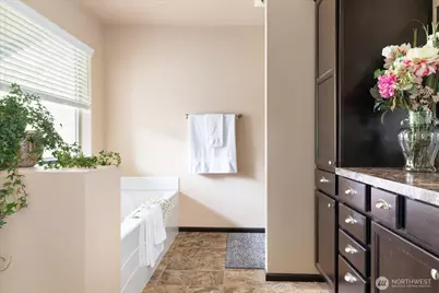 942 Walker Heights Place, Oak Harbor, WA 98277 - Photo 22