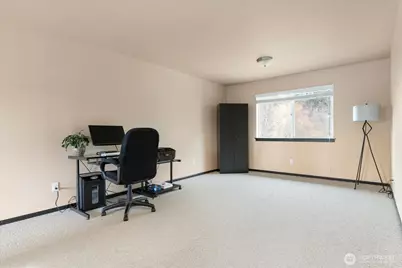 942 Walker Heights Place, Oak Harbor, WA 98277 - Photo 16