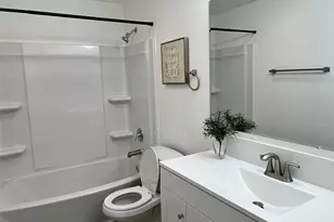 11527 Hwy 99, Everett, WA 98204 - Photo 4