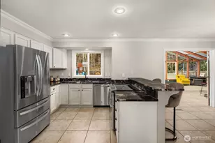 25306 Kanasket Dr, Black Diamond, WA 98010 - Photo 8