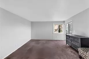 2221 Gilman Dr W, Seattle, WA 98119 - Photo 16