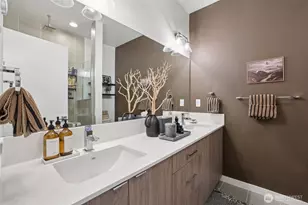 2403 SW Edmunds St, Seattle, WA 98106 - Photo 14