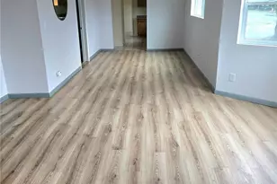 1205 Cedar St, Raymond, WA 98577 - Photo 10