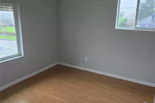 1205 Cedar St, Raymond, WA 98577 - Photo 8