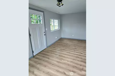 1205 Cedar Street, Raymond, WA 98577 - Photo 6