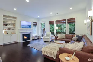 629 Field Pl NE, Renton, WA 98059 - Photo 10