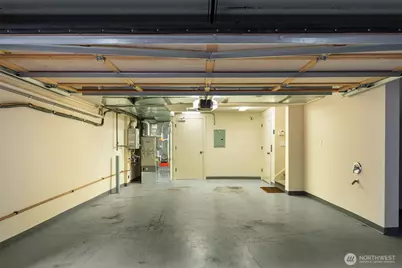 115 W Kinnear Place, Seattle, WA 98119 - Photo 28