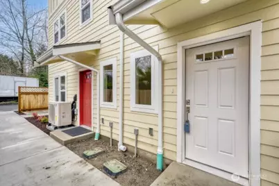 3403 S 144th Lane, Tukwila, WA 98168 - Photo 2