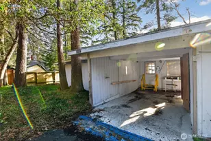 1284 Dines Point Rd, Greenbank, WA 98253 - Photo 26