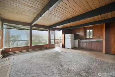 1284 Dines Point Rd, Greenbank, WA 98253 - Photo 8