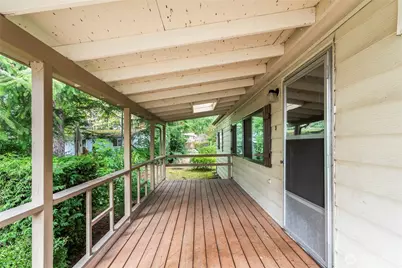 1555 Kimberly Avenue E, Enumclaw, WA 98022 - Photo 2